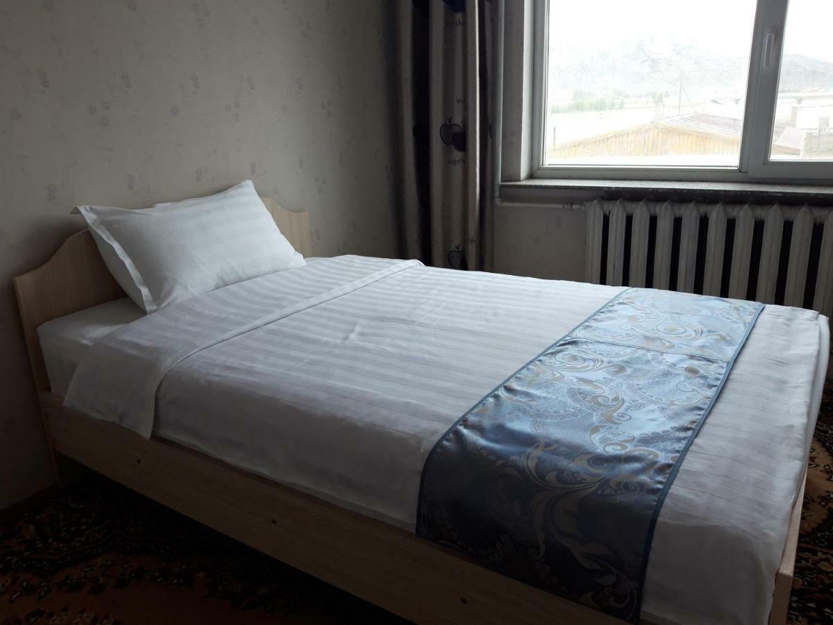 Bulbul Jamak Travel Hostel Olgii Exterior foto